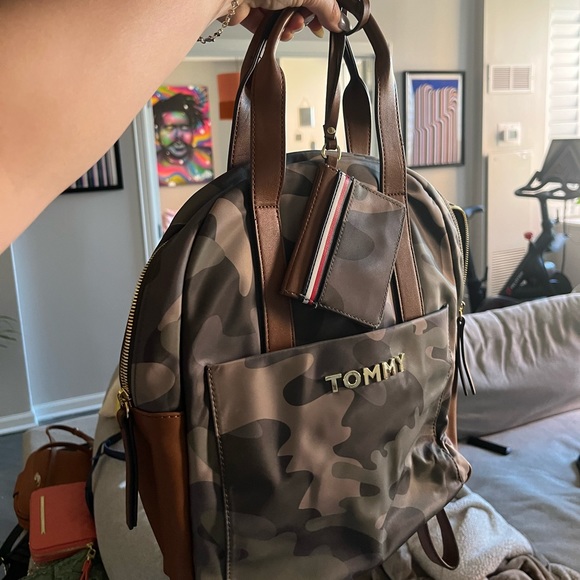 Tommy Hilfiger Backpack - Picture 2 of 8